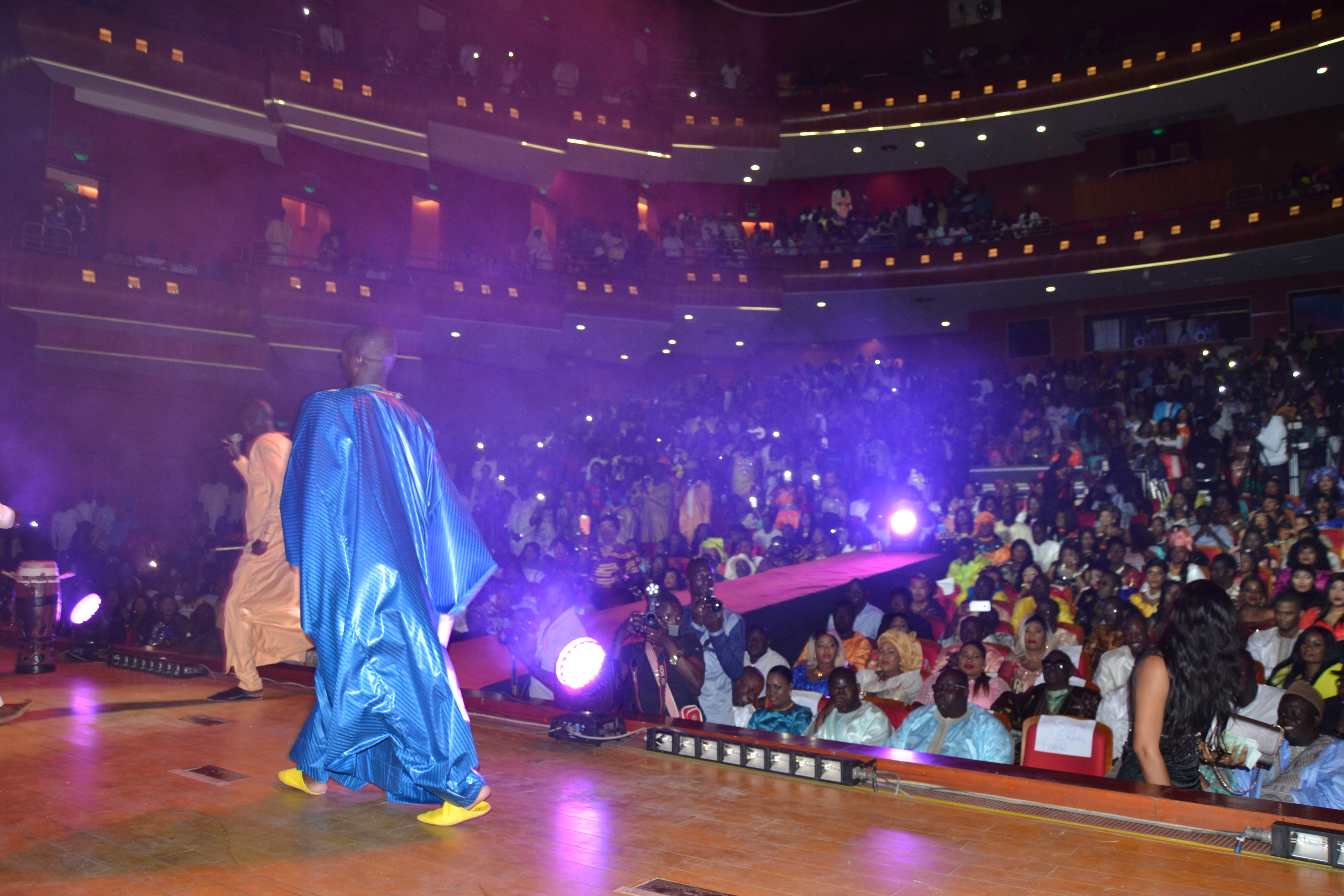 Du jamais vue au Grand Théâtre Pape Diouf remplie la salle et enjaille le public comme jamais