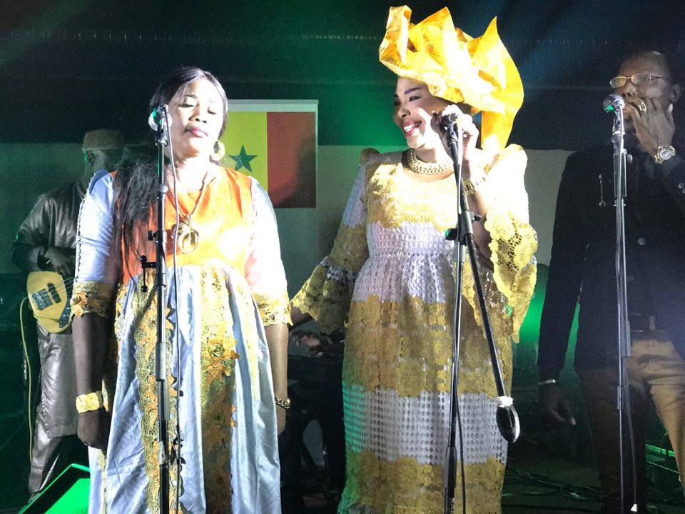 Rakhou Prod: Les deux diva Fatou Ngueweul et Kiné Lam enflamment la nuit des femmes au Palais des Congrés de Montreuil.