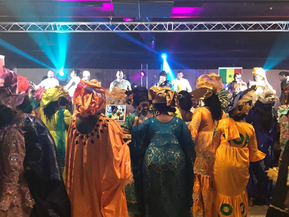 Rakhou Prod: Les deux diva Fatou Ngueweul et Kiné Lam enflamment la nuit des femmes au Palais des Congrés de Montreuil.