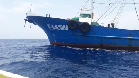 Des chalutiers battant pavillon chinois pris en flagrant délit au large de la Casamance (Marine sénégalaise)