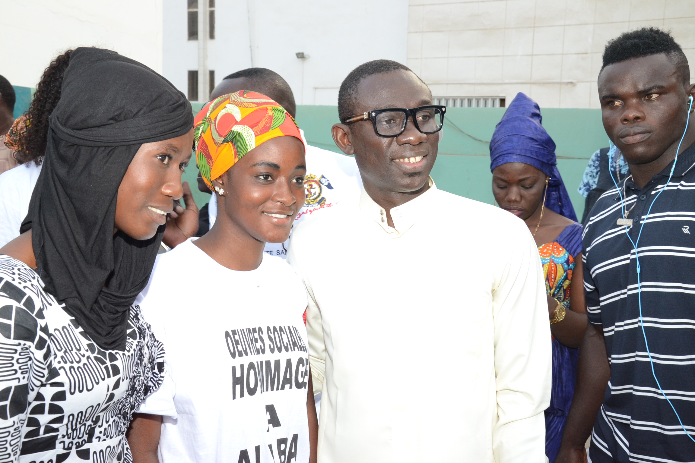 Oeuvre social: Le fans club nationale de Pape Diouf au chevet des malades de l'hopital Philipe Maguilen Senghor de Yoff.