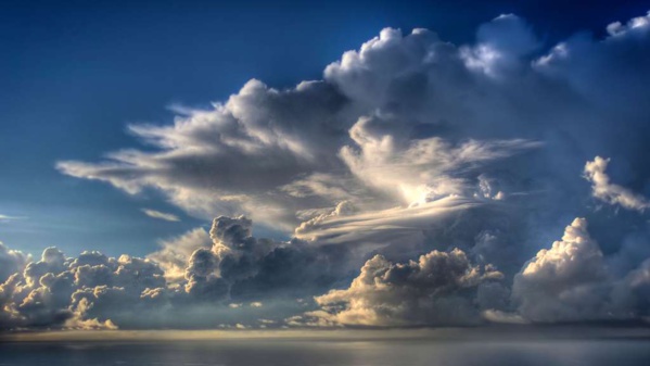 Des amas nuageux qui occasionneront des pluies prévus cette soirée...