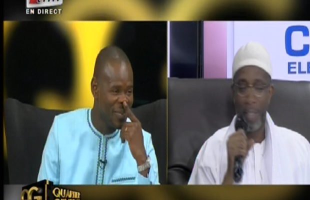 Vidéo – Fous rires sur le plateau de Jaakarlo : Bouba Ndour confond Pape Cheikh Diallo et Khalifa Diakhaté