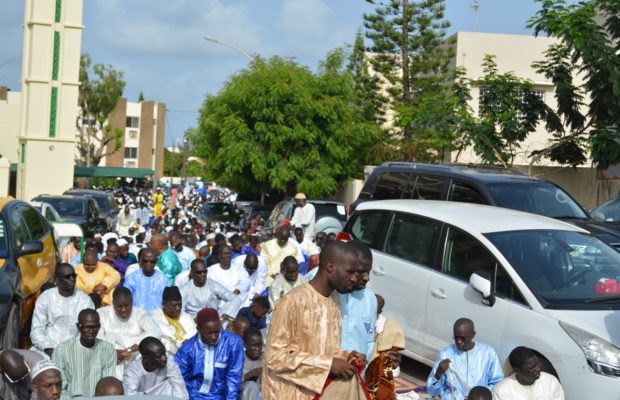 Les images de la prière de la Tabaski à FENÊTRE MERMOZ: EL HADJ RAWANE MBAYE