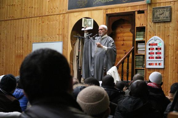 DERNIÈRE MINUTE LOUGA : L’IMAM DE GUINAW SE FAIT TABASSER DEVANT SA MOSQUÉE