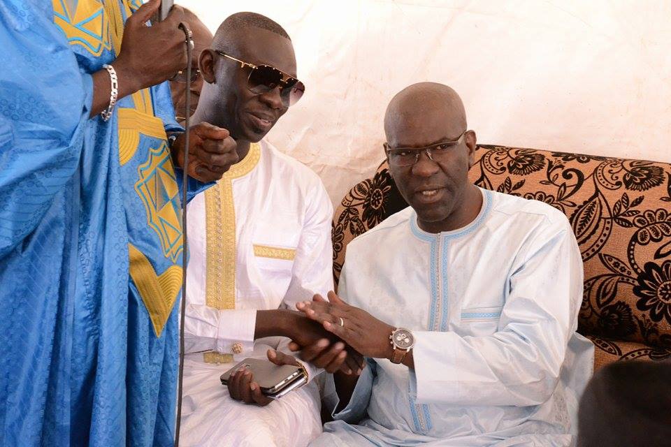 Le maire de Pikine , Abdoulaye Timbo et la seconde questeur de l'assemblée nationale Awa Niang chez Pape Diouf pour présenter leurs condéléances.