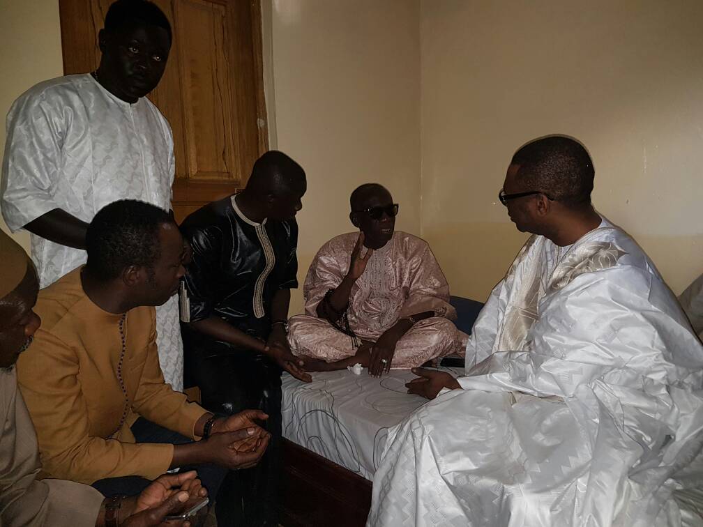 CONDÉLÉANCES: Youssou Ndour à Guinaw Rail chez son frére Pape Diouf.