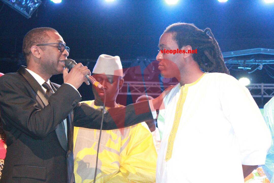 Youssou Ndour guest star à l'anniversaire de Mame Goor Diazaka, l'artiste ne manche pas ses mots tu es le meilleur.