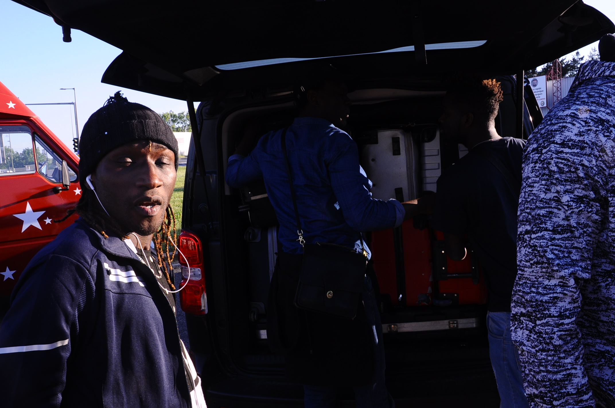 En images arrivé de Sidy Diop et son groupe à Bordeaux pour son concert de ce lundi et vous donne rendez-vous le 12 Mai au Dock Haussman de Paris