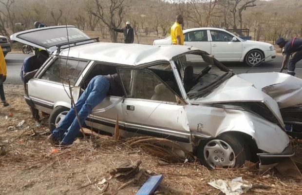 Vidéo Accident de la route: Un taxi dérape et tamponne un arbre. Bilan 7 blessés dans un état grave