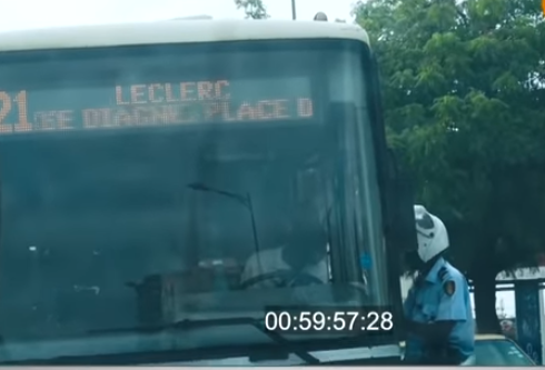 UN BUS DAKAR DEM DIKK ARRÉTÉ PAR LA POLICE EN PLEIN TRAJET – LES RAISONS …