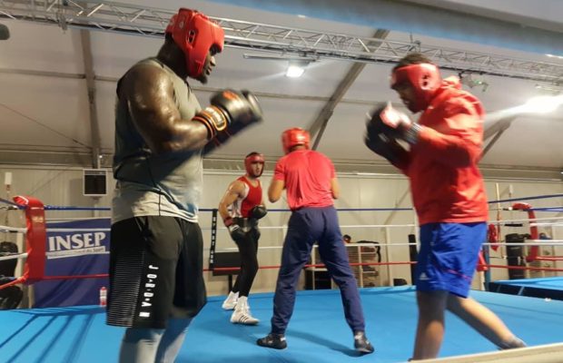 Découvrez comment Balla Gaye 2 , prend ses Cours de Boxe