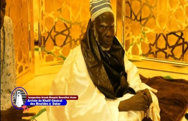 Les premiers « Rakas » du Khalif Général des Mourides dans la Grande Mosquée Massalikul Jinan de Dakar