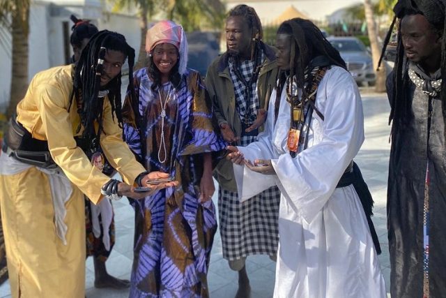 Sokhna Maï Mbacke, fille de Serigne Abdou Karim en toute complicité avec les Baye Fall