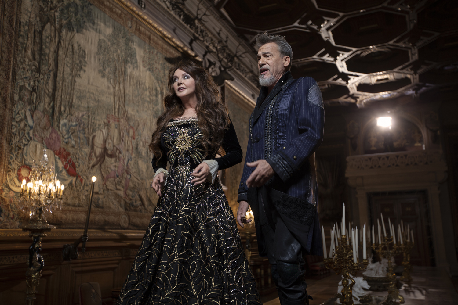 La soprano anglaise Sarah Brightman sort un album très francophile, appelé France. Sarah Brightman y chante en duo avec les plus belles voix francophones (Florent Pagny, Vincent Niclo, I Muvrini, Roch Voisine...) ainsi que quelques invités choisis (A