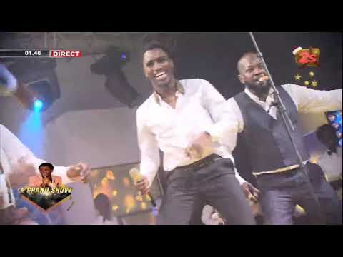 QUAND L'EQUIPE TECHNIQUE DE LA 2STV DANSE SUR LE PLATEAU DE WALLY SECK !