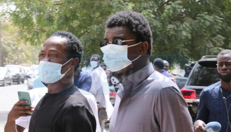 Inhumation Thione Seck : le cimetière de Yoff refuse du monde