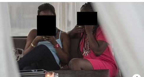 Elle invite sa copine dans son foyer…la dame c0*uche avec son mari