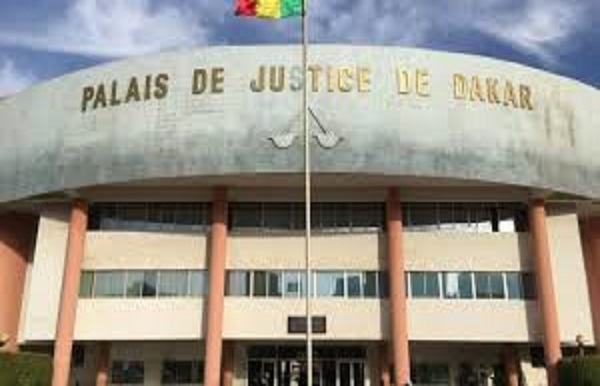 Tribunal : Deux batteurs de tam-tams arrêtés pour trafic intérieur de drogue, relaxés au bénéfice du doute.