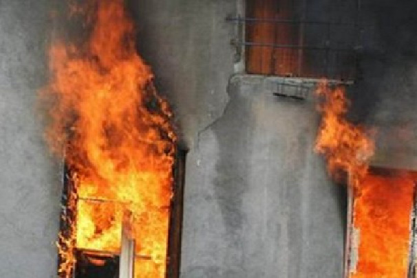 Le bureau du maire de Sinthiou Malem prend feu : une plainte contre X annoncée