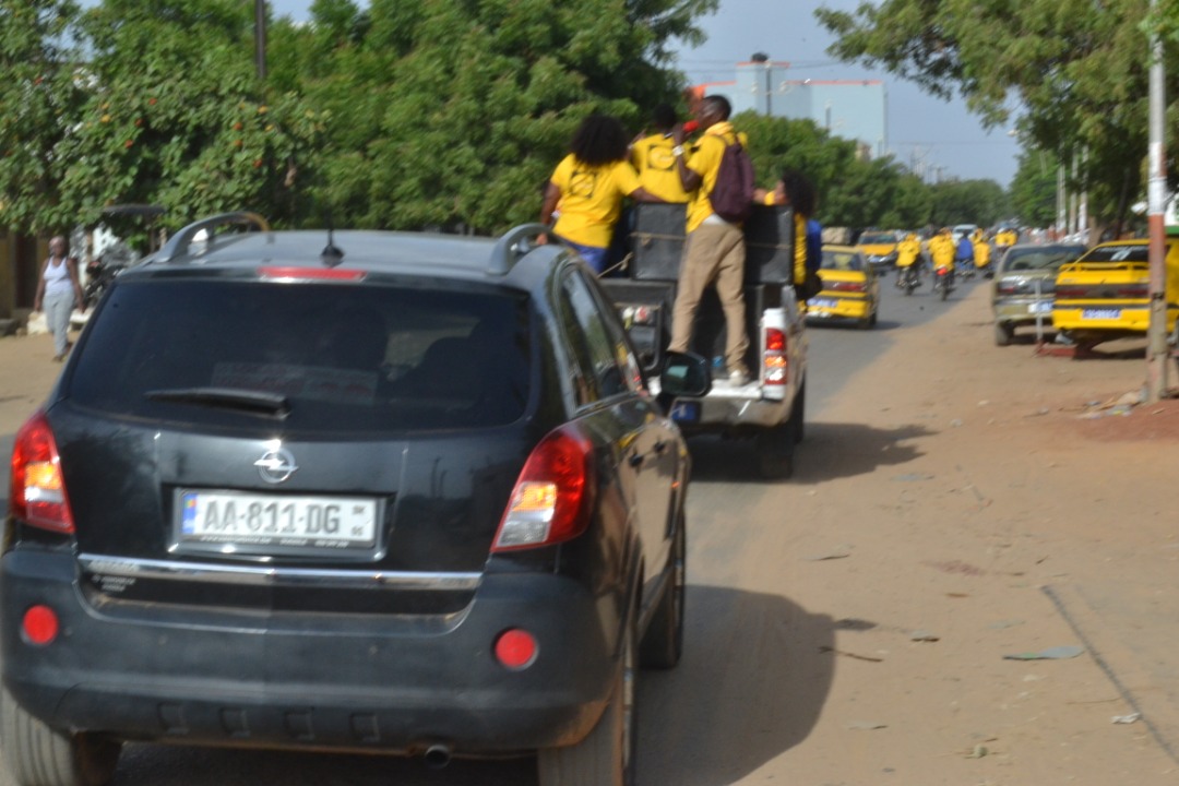 En images: Al Hassane Niang Pdt du mouvement "Djitel Wareef" signe son entré aux prochaines élections présidentielle de 2024.