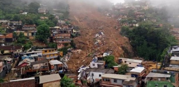 Brésil : Les inondations à Petropolis font 104 morts, selon un dernier bilan