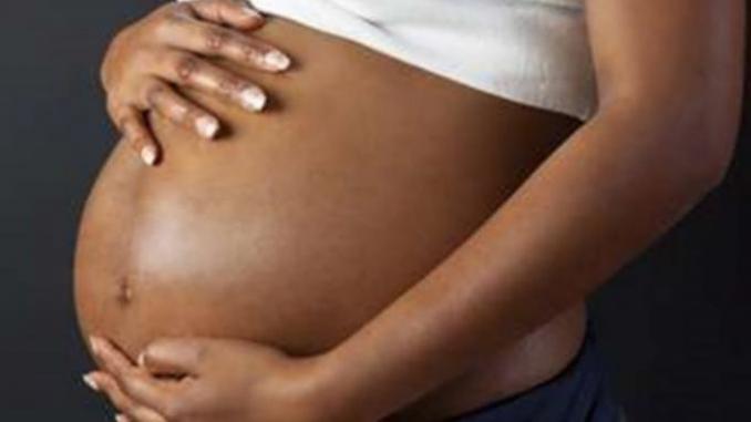 Un infirmier tabasse sa collègue enceinte de 5 mois