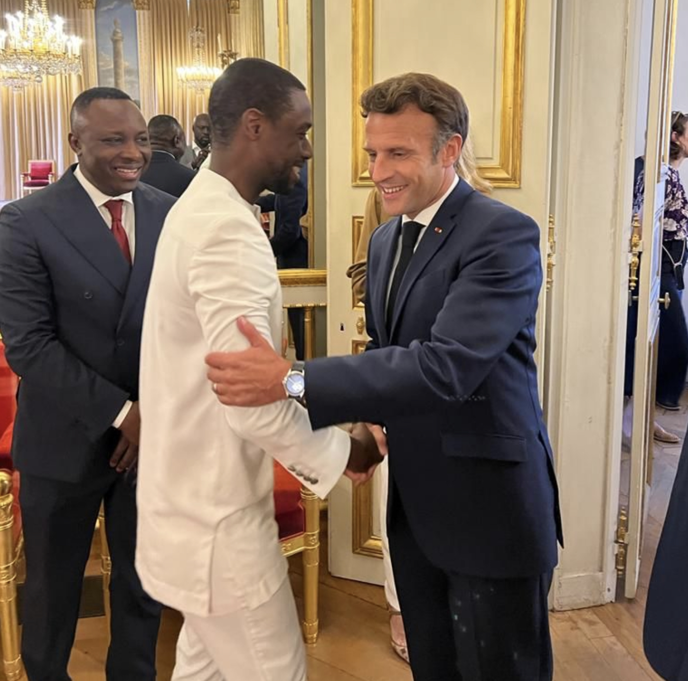 Palais de l’Elysee – Le DG du Groupe Futur Média, Birane Ndour en compagnie de son père, reçu par le Président Emmanuel Macron