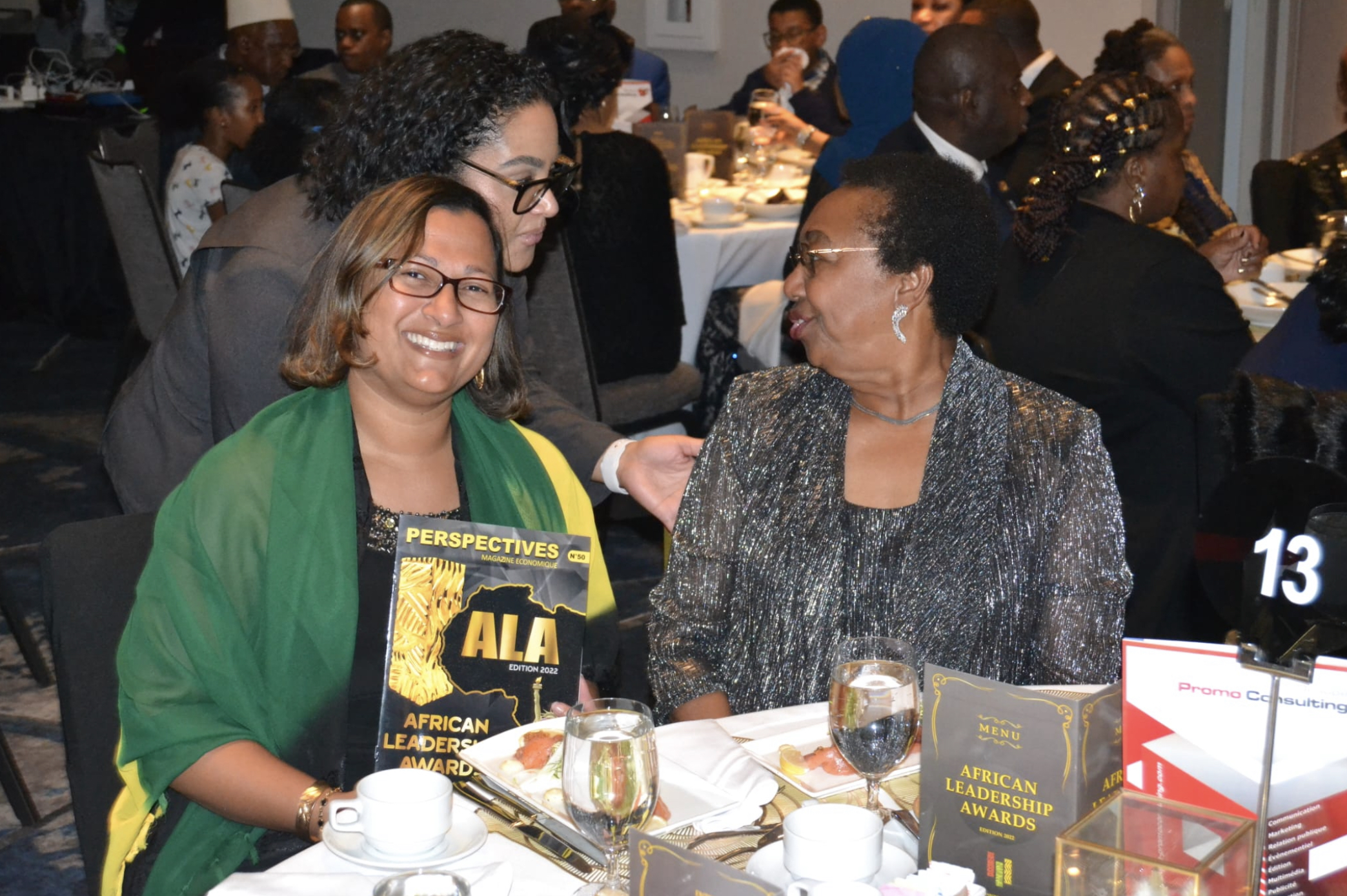 En images du gala des African Leadership Awards avec le groupe Promo Consulting et le MEDS du Pdt Mbagnick Diop au Marriot Marquis Time Square de New York.