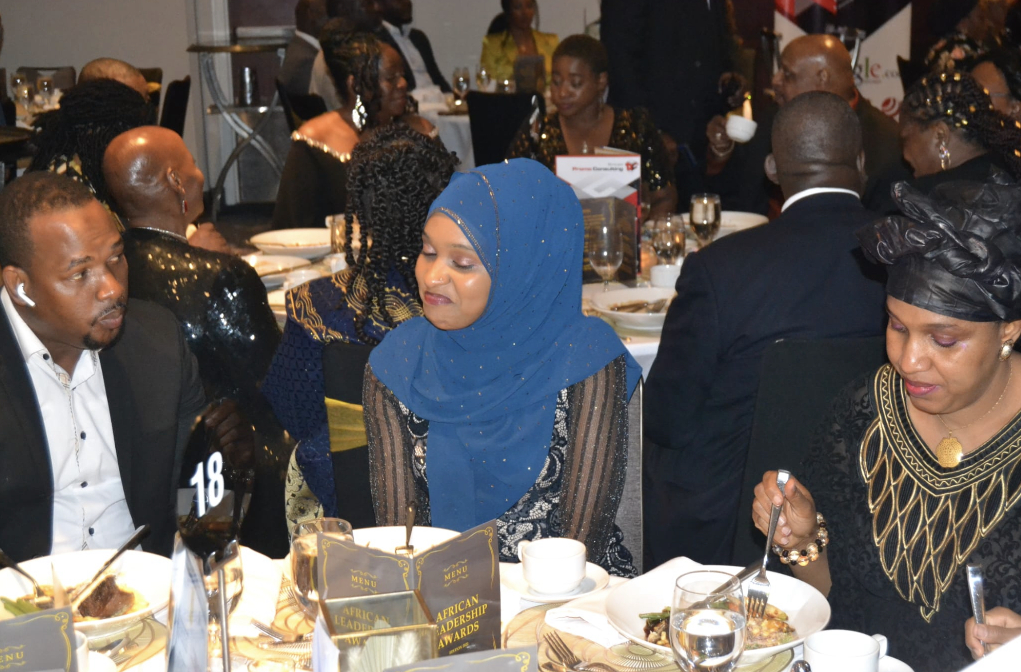 En images du gala des African Leadership Awards avec le groupe Promo Consulting et le MEDS du Pdt Mbagnick Diop au Marriot Marquis Time Square de New York.