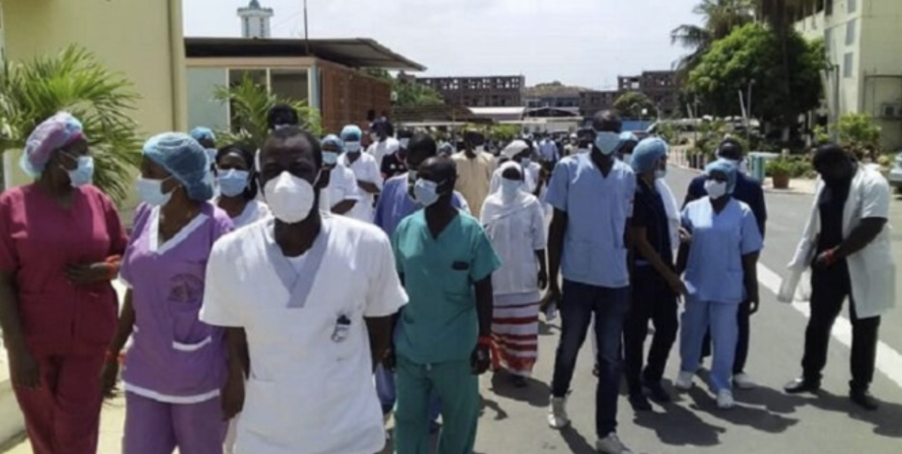 Sit-in à l’hôpital Amadou Sakhir Ndiéguène de Thiès : 51 millions FCfa de primes réclamés à l’Etat