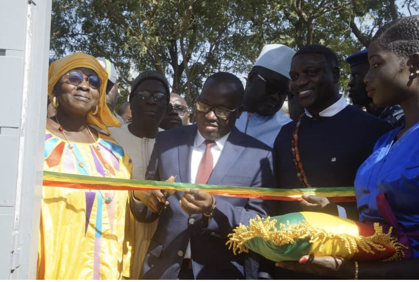 Mbodiène- Akon inaugure le Centre de la Jeunesse et livre un important message