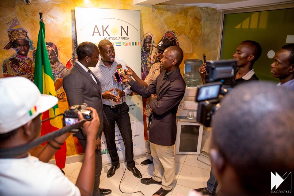 Appel au travail de Macky Sall, Akon en phase avec le Président