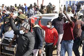 Dakar: les manifestants et membres de la sécurité de Sonko arrêtés, déférés au parquet ce vendredi