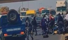 Encore une catastrophe sur nos routes : un grave accident d'un véhicule de la gendarmerie signalé ...