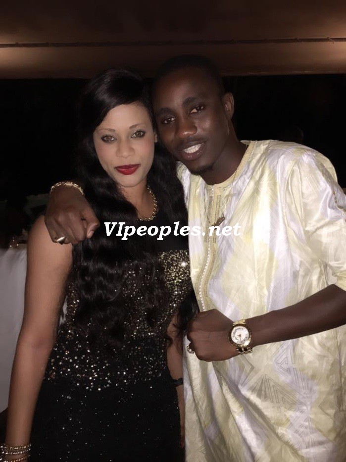 Waly Seck pose avec la nouvelle reine du cœur de son ami Yakham