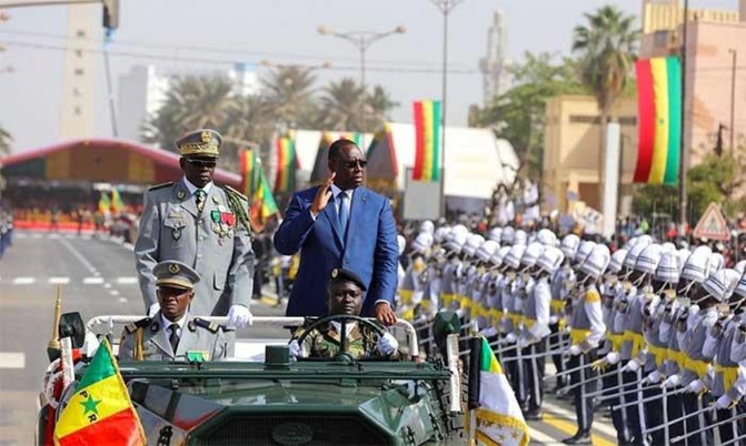 Macky Sall rassuré sur le niveau de préparation de l'armée face aux menaces