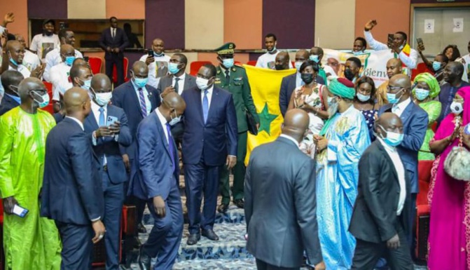 Diaspora / Espagne : Bby réclame la visite du Président Macky Sall