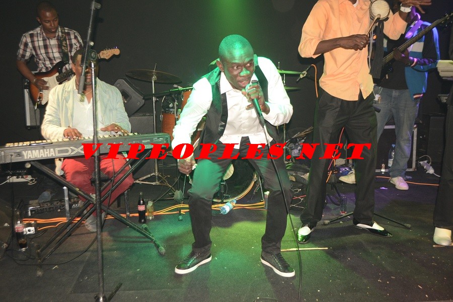 12 Photos :"Rakadiou show" avec Pape Diouf : Akon "Tothie na" Baramundi