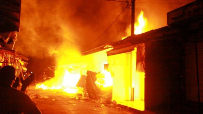 Incendie: Le marché Tilène de Médina prend feu