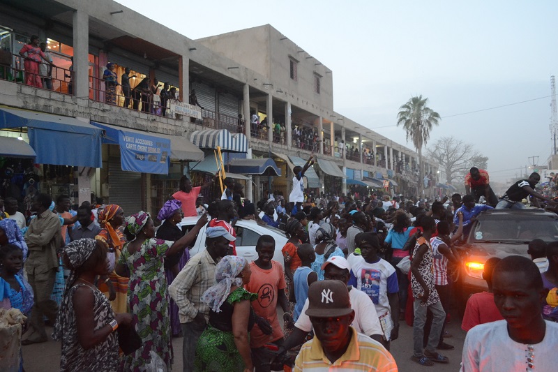 Images: Accueille triomphale de Pape Diouf par la population Kaolackoise ce 24 décembre. Regardez