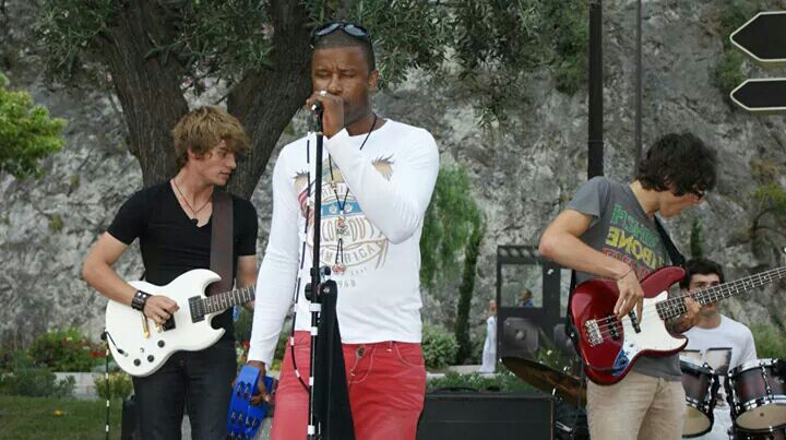 Les images des concerts de Ousmane Gangué au Canada et à Monaco avant d'atterir aux USA ce Vendredi