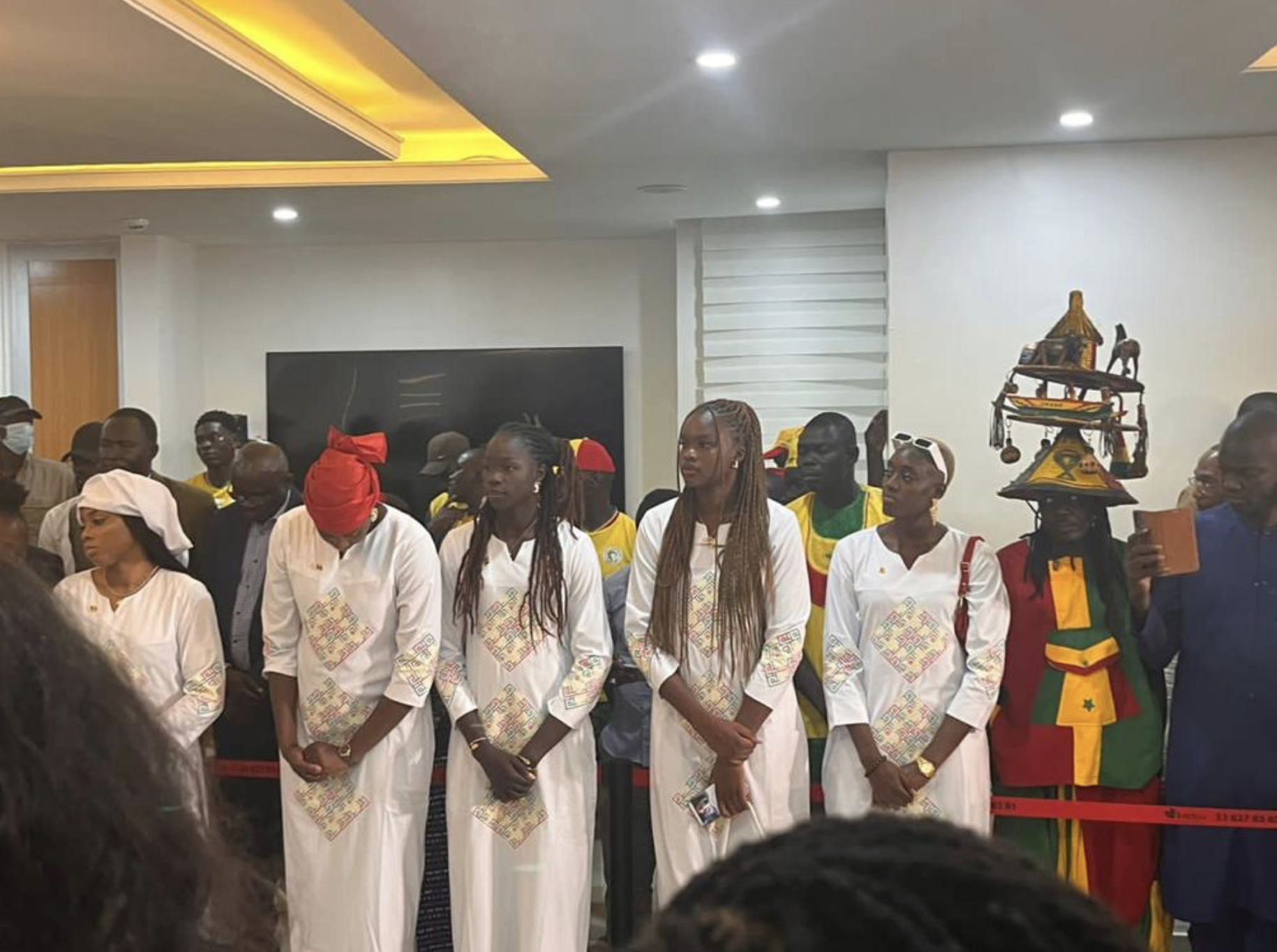 CEREMONIE DE REMISE DU DRAPEAU NATIONAL AUX LIONNES DU BASKET BALL DANS LE CADRE DE L’AFRO BASKET KIGALI 2023