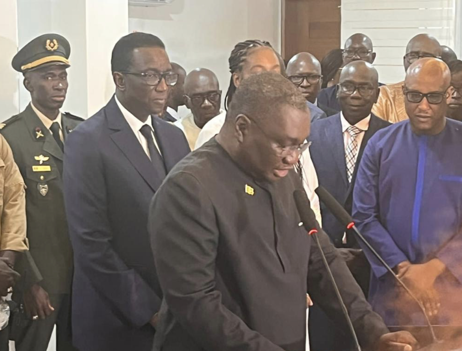 CEREMONIE DE REMISE DU DRAPEAU NATIONAL AUX LIONNES DU BASKET BALL DANS LE CADRE DE L’AFRO BASKET KIGALI 2023