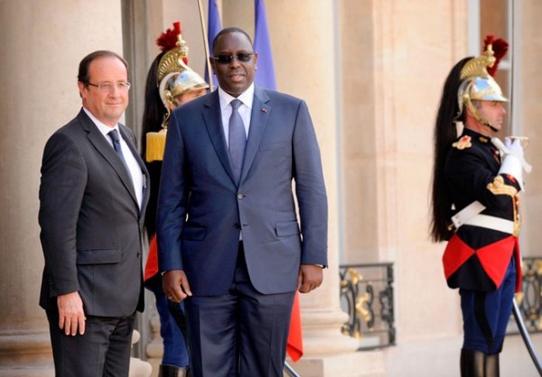 Exclusivité : Le Président sénégalais Macky Sall en France pour négocier la libération du fils de Abdoulaye Wade