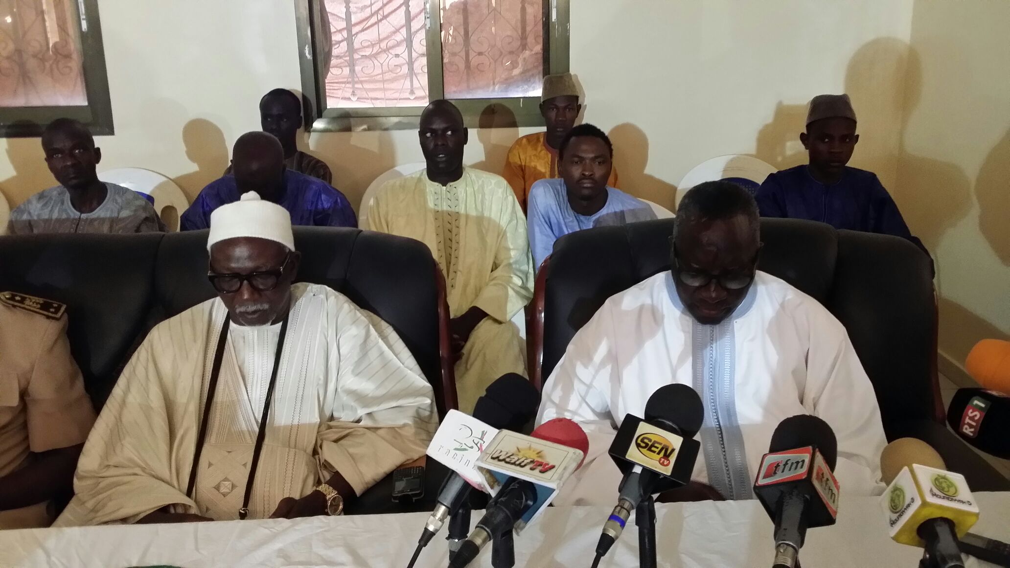 Le CDD pour la préparation du Magal de Mbacké Cadior édition 2015 s’est tenue le 11 février 2015 à  la résidence de Serigne Bara à Mbacké Cadior.