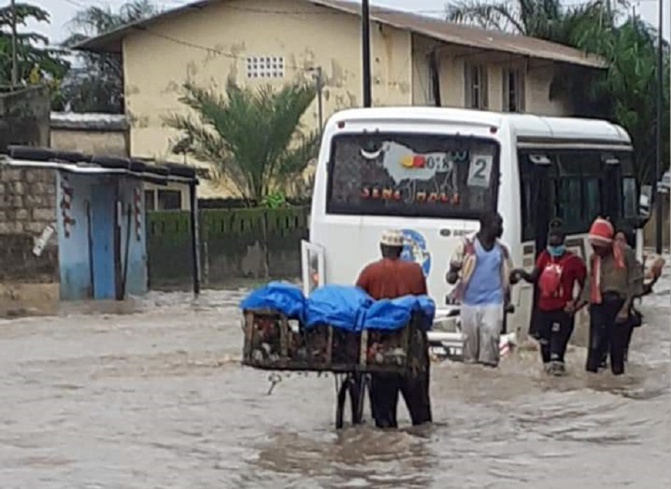 Inondations à l’est et au sud du Sénégal : Plusieurs quartiers de Tambacounda et Ziguinchor subissent le même sort