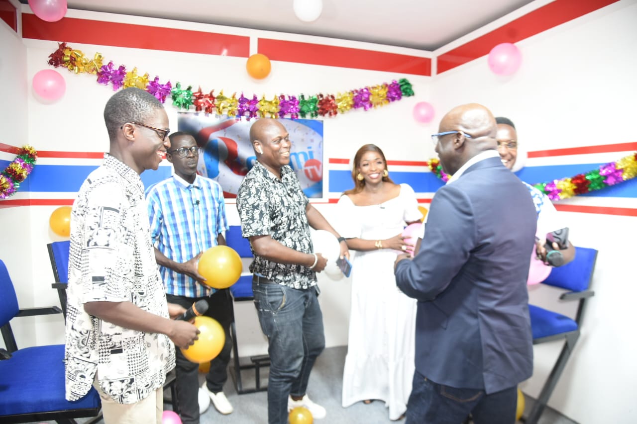 En images: 1 AN ça se fête, Rewmi TV souffle son premier bougie avec son PDG Mr Mbagnick Diop Pdt du MEDS