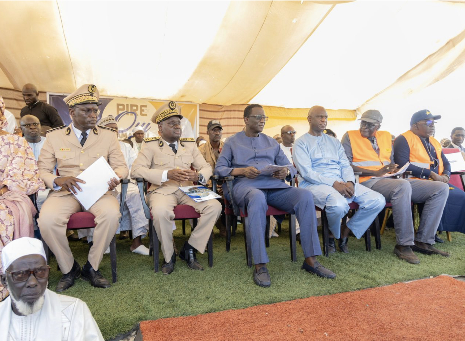 MAOLOUD 2023- Le premier Ministre Amadou Ba en visite à Tivaoune chez El Hadj Maodo Malick Sy pour les chantiers de l’hopital