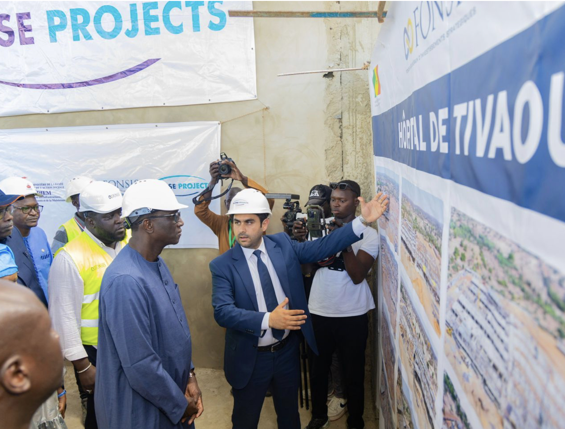 MAOLOUD 2023- Le premier Ministre Amadou Ba en visite à Tivaoune chez El Hadj Maodo Malick Sy pour les chantiers de l’hopital